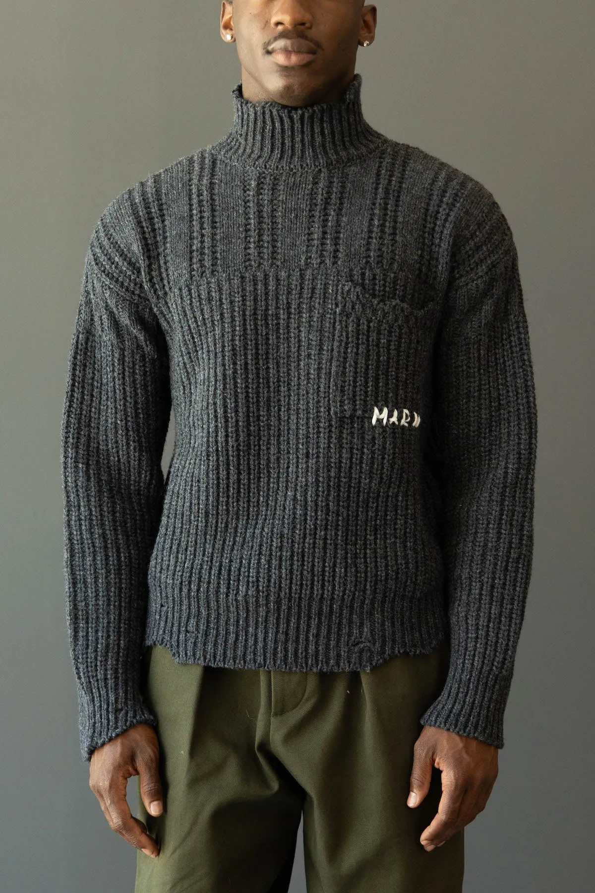 Broken Fisherman Turtleneck - Dark Grey