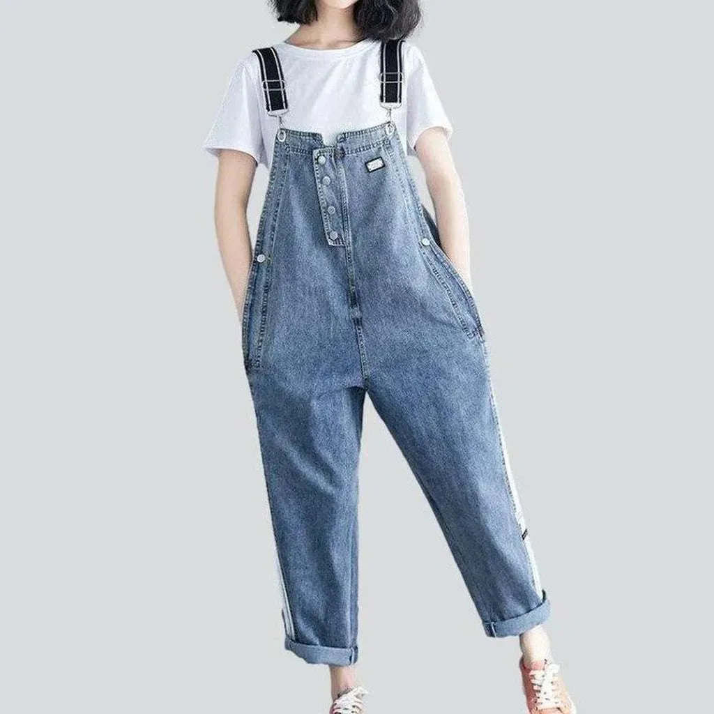 Loose fit women's denim dungaree