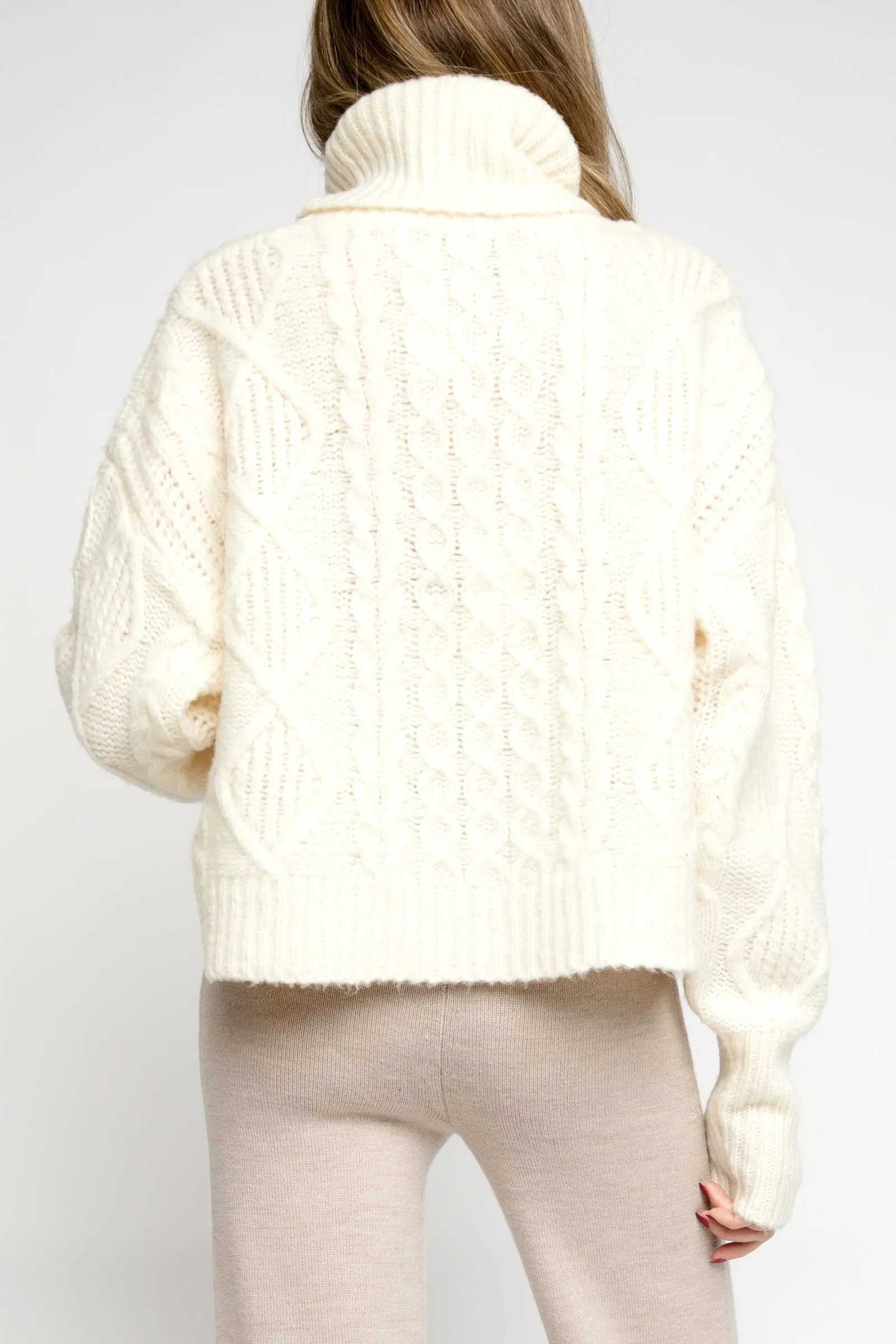 Rosae Turtleneck Pullover in Ivory