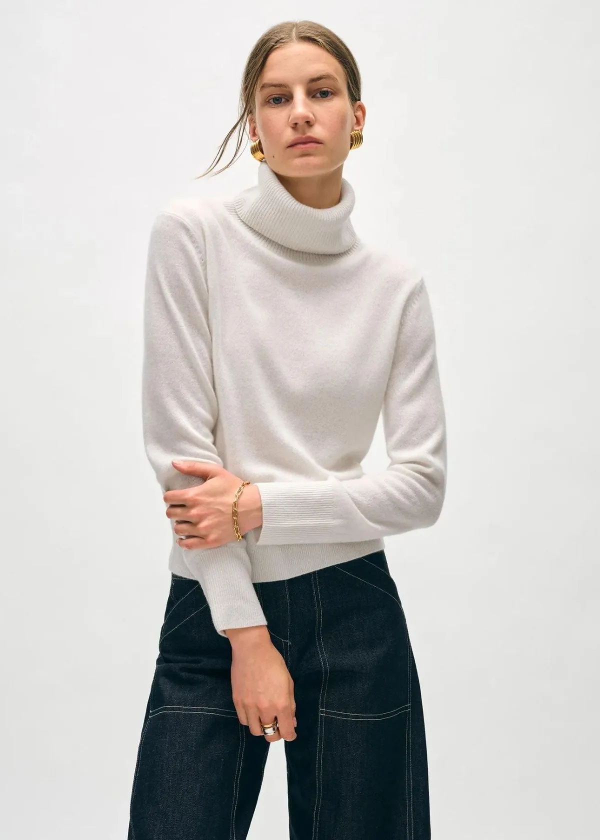 WHITE   WARREN Cashmere Essential Turtleneck Sweater - Soft White