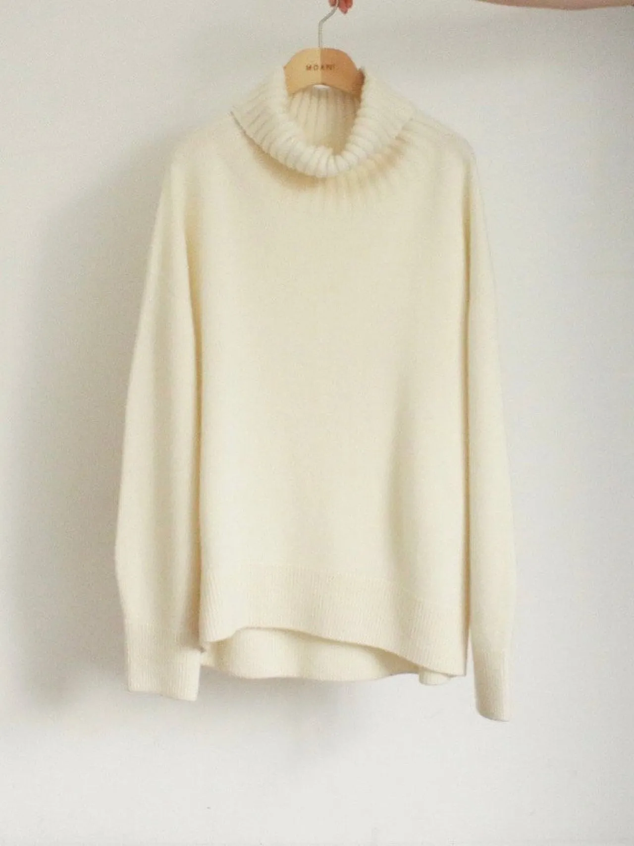 WOOL CASHMERE TURTLENECK KNIT