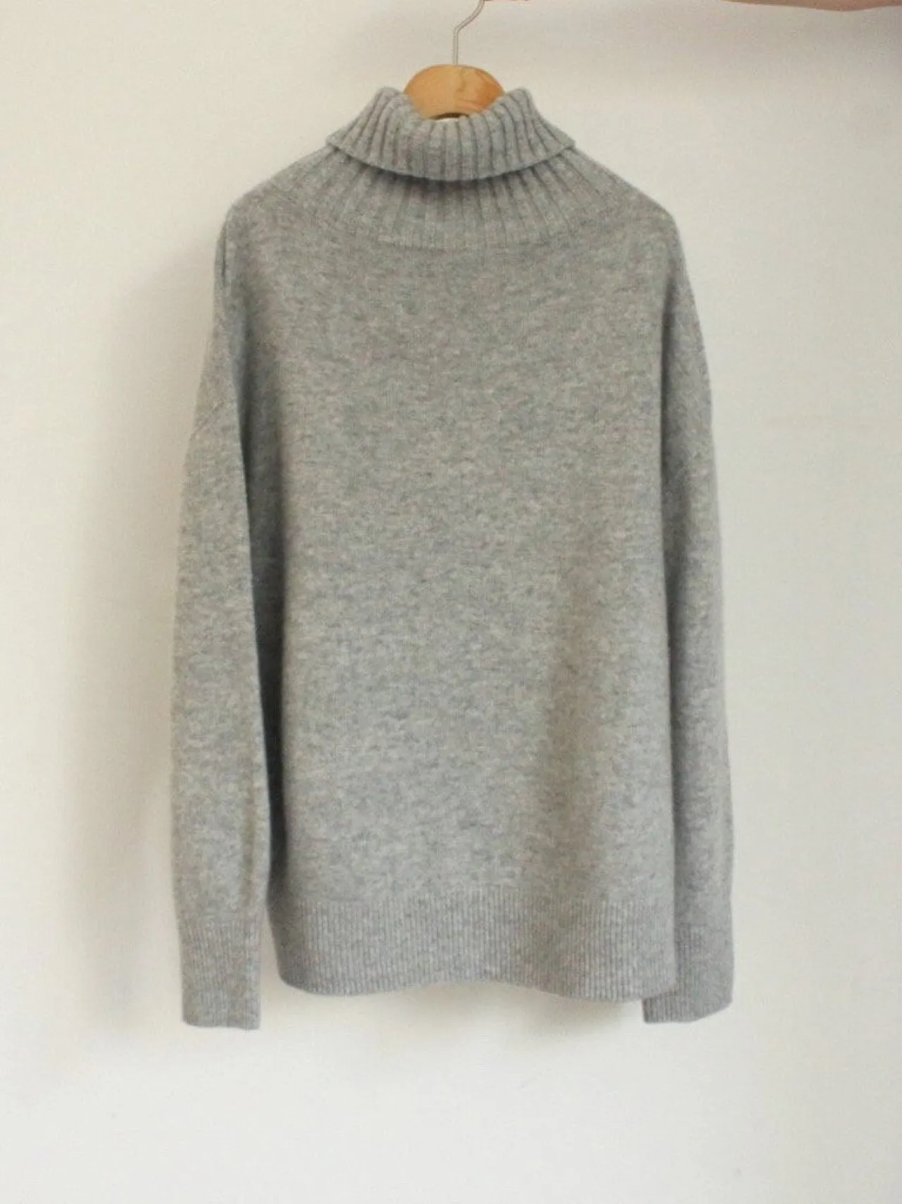 WOOL CASHMERE TURTLENECK KNIT